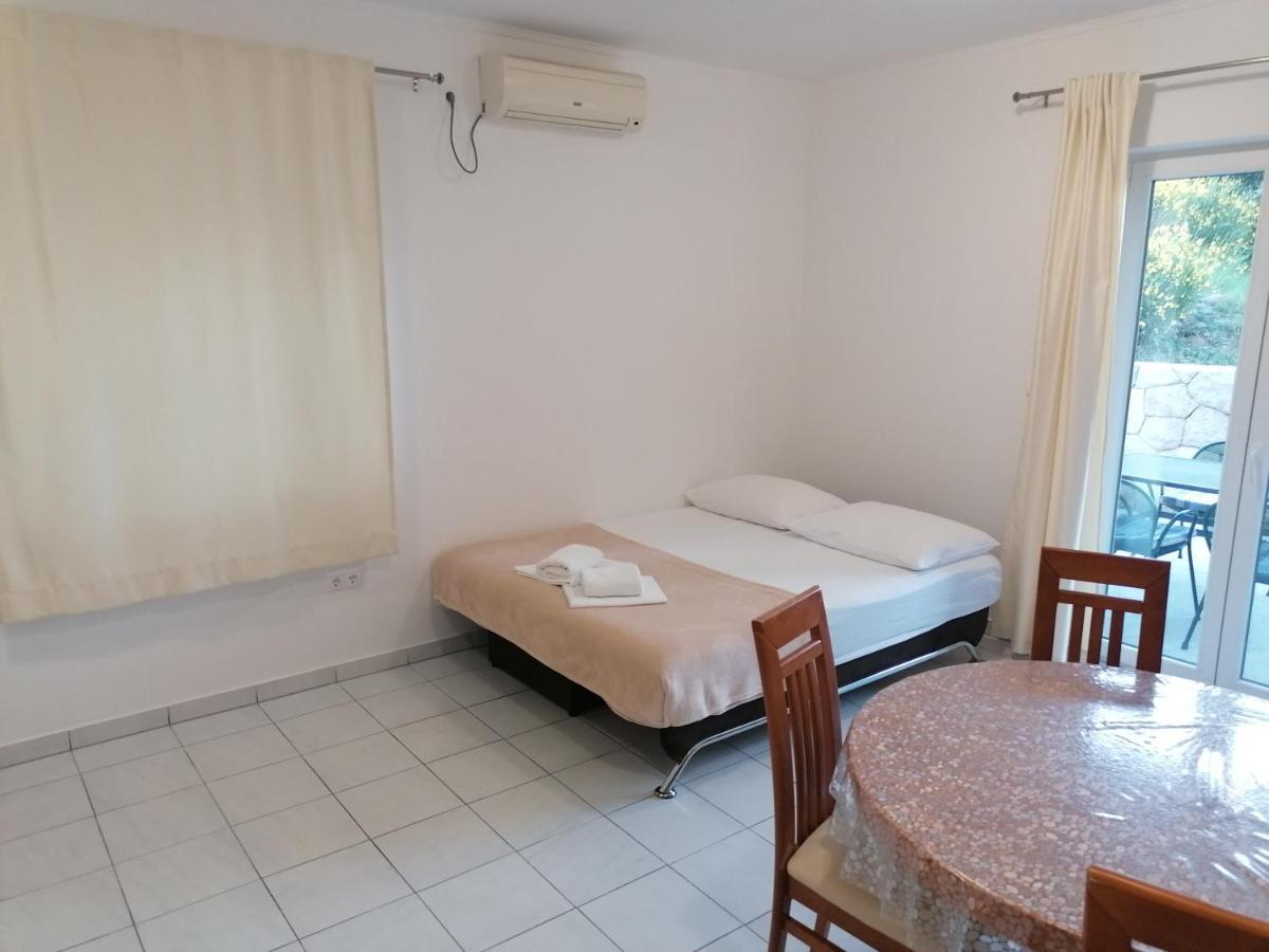 Apartments Dinko Duce Exterior photo