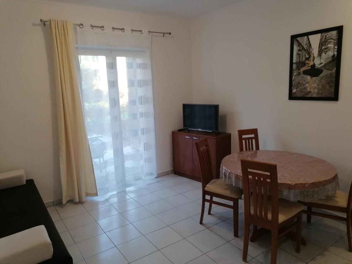 Apartments Dinko Duce Exterior photo